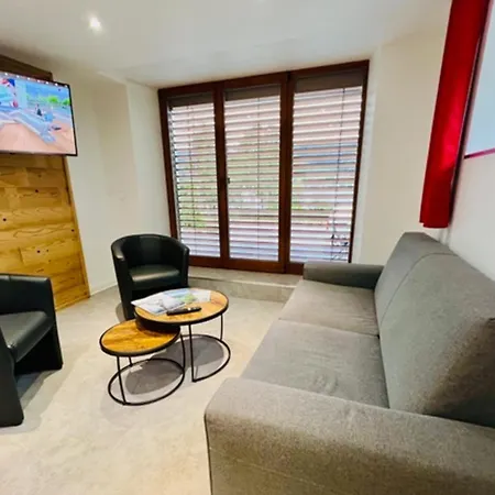 Apartmán Spacious Nest With View Of Lake *