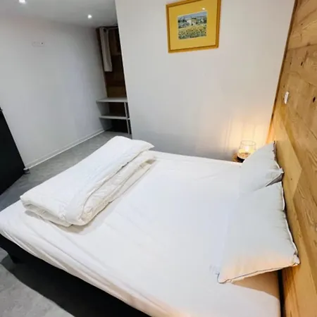 Spacious Nest With View Of Lake *